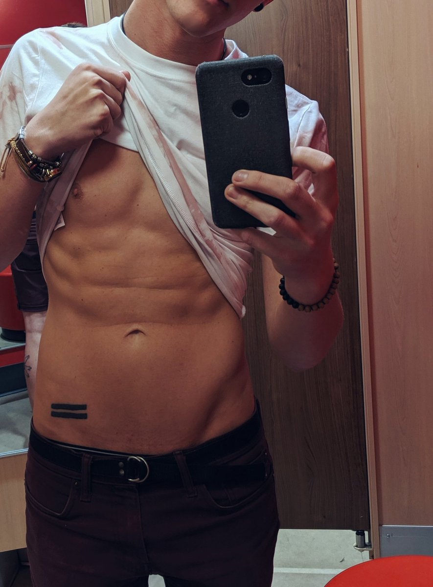 TwunkBoy's tweet photo. Spent like...20 minutes too long in this Target changing room lol πΉ #MenWithAbs #GayBoy #Twunk https://t.co/xD0vhVE9mt
