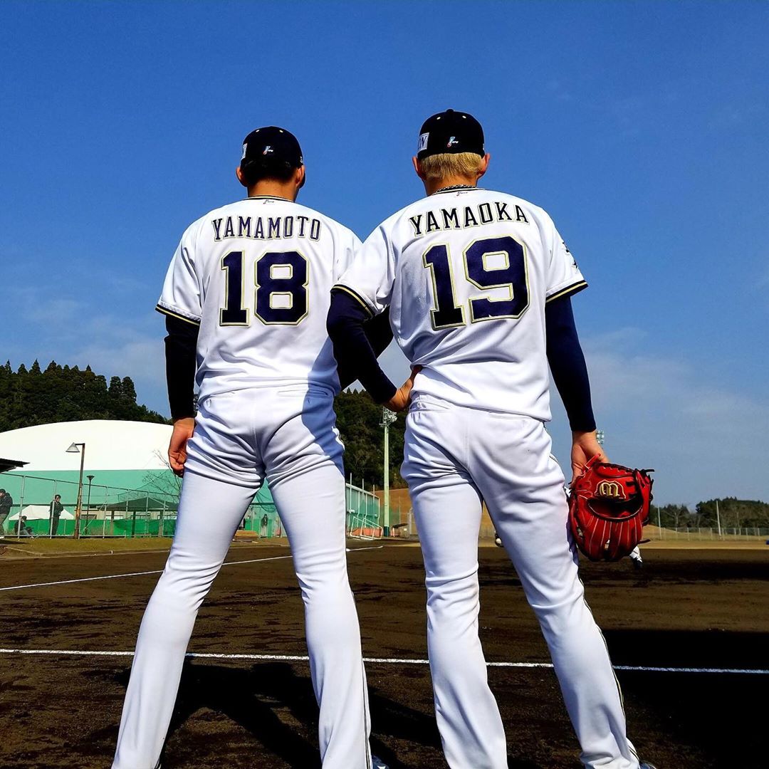 定価から3０ オフ 山本由伸 25枚限定 3d Cross Blossoms プレゼント対象商品 Www Demonpowersports Ca