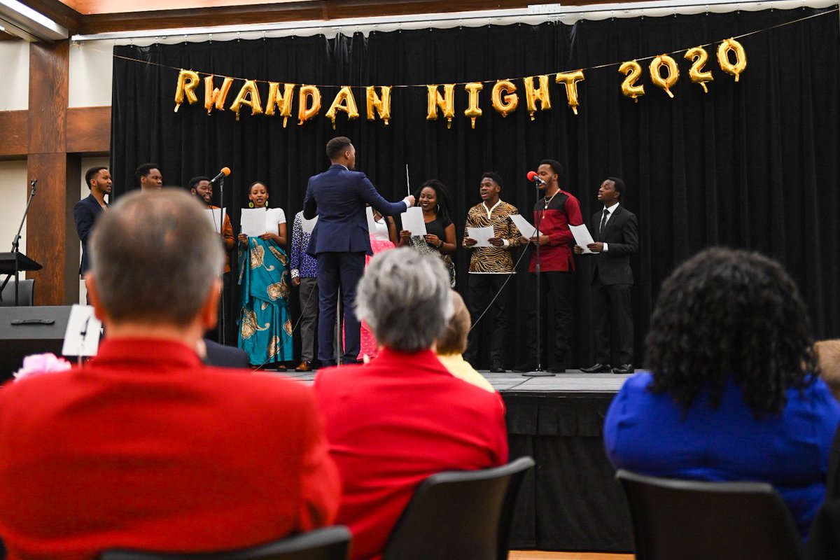 The crowd enjoying the Rwanda scholars singing on stage.