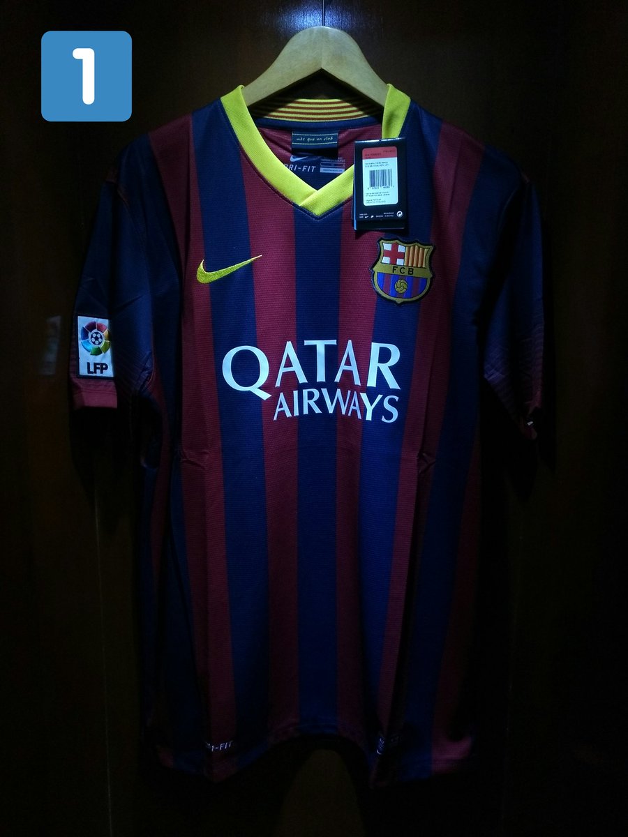 FWDfootballshop's tweet photo. Update #LelangFFS, end bid 21:00 WIB. 🧐

#FFS1 Barca Home 2013/14 L : 150k
#FFS2 Barca Away 2013/14 L : 50k
#FFS3 Madrid Away 2016/17 S : 100k https://t.co/Xf8e3P7FR4