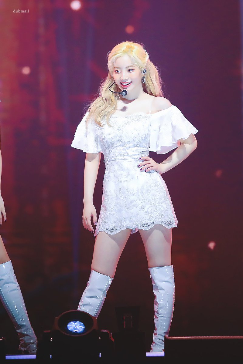 dubmail_com's tweet photo. 200130 #서울가요대상 
#다현 #DAHYUN #ダヒョン 
#트와이스 #TWICE https://t.co/AtqDTT9k5f