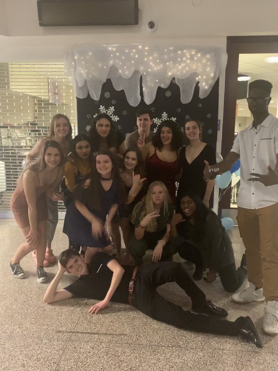 JrClassPHSC's tweet photo. ❄️💙 #WinterDance2020 #PHSC #PickCentral #JuniorClass #PromCommittee #Fundraiser #PLSDProud https://t.co/FijCvkw9sG
