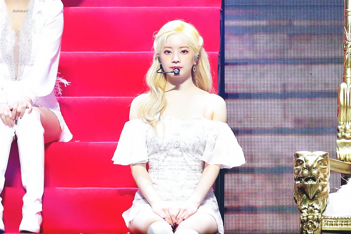 dubmail_com's tweet photo. 200130 #서울가요대상 
#다현 #DAHYUN #ダヒョン 
#트와이스 #TWICE https://t.co/AtWaCUMhiq
