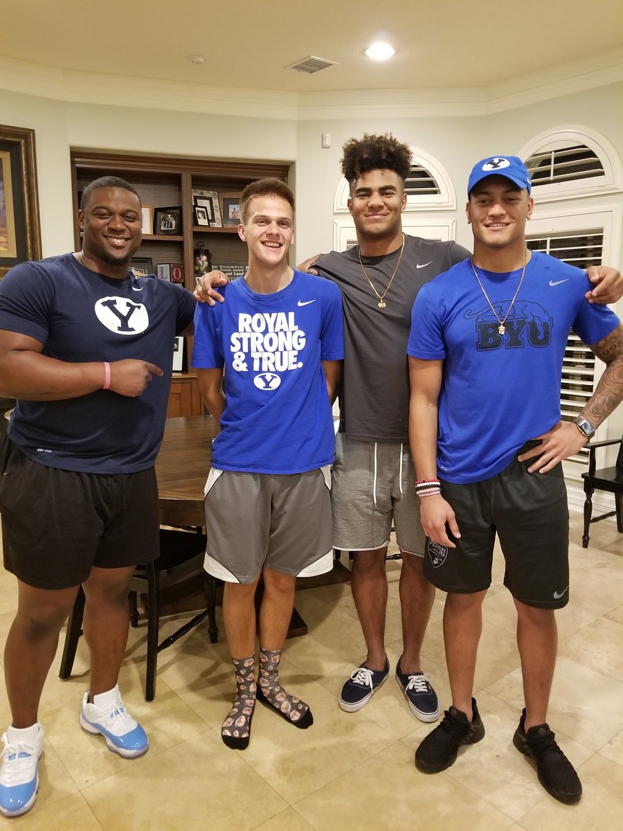 psueppe's tweet photo. @fred_warner Good Luck tomorrow! #SuperBowlLIV #49ers #BYUFOOTBALL @Katrinker71 https://t.co/CsTr11FUgk
