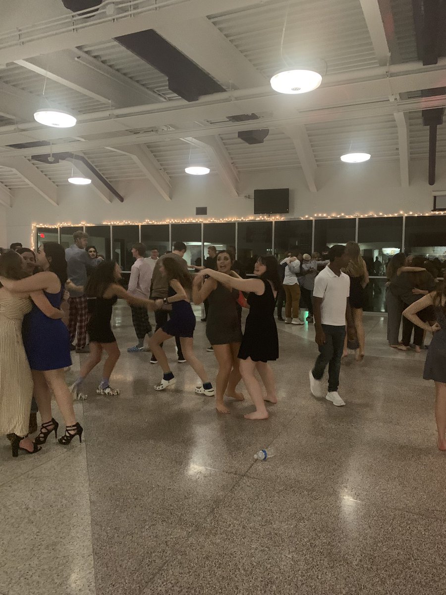 JrClassPHSC's tweet photo. ❄️💙 #WinterDance2020 #PHSC #PickCentral #JuniorClass #PromCommittee #Fundraiser #PLSDProud https://t.co/Zxtrgyp1Zo