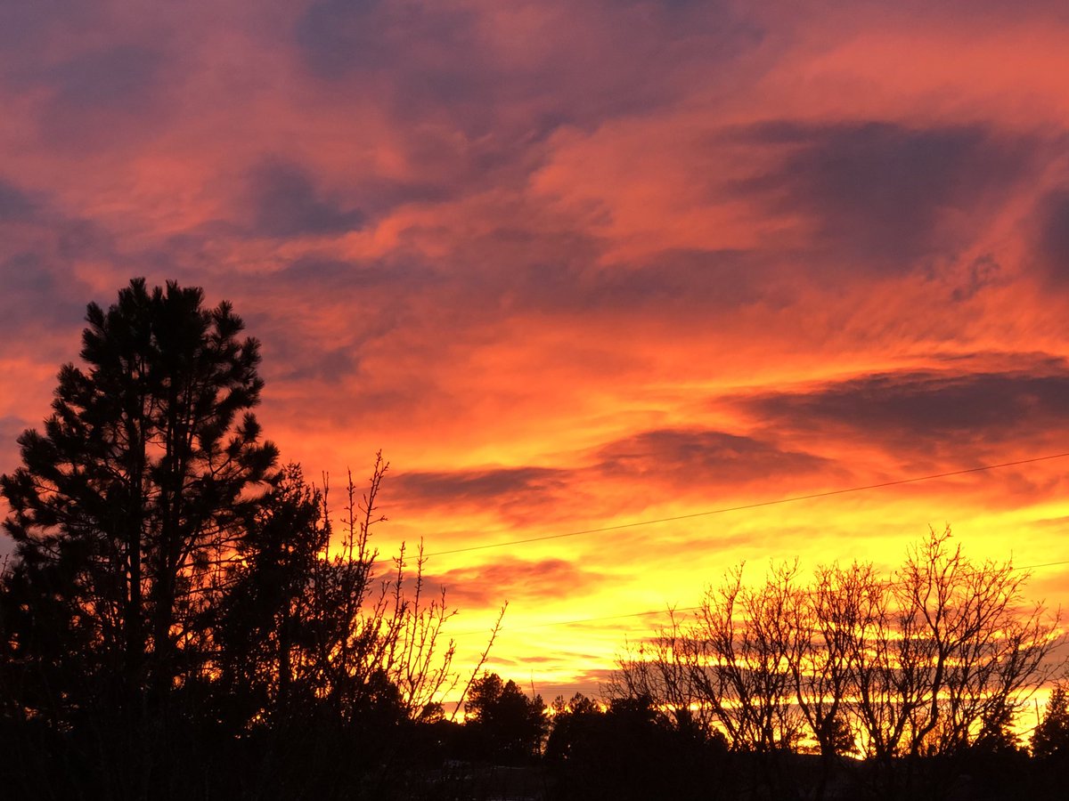ChaserDad's tweet photo. Gorgeous tonight https://t.co/WTL4UsSnzg