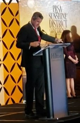JanEssick's tweet photo. Straight from @seandalyWFTS "He says," Need more story pitches!" Great radiance awards presentation!! #PRSASunCon @PRSASunshine https://t.co/EBxJU48fQW