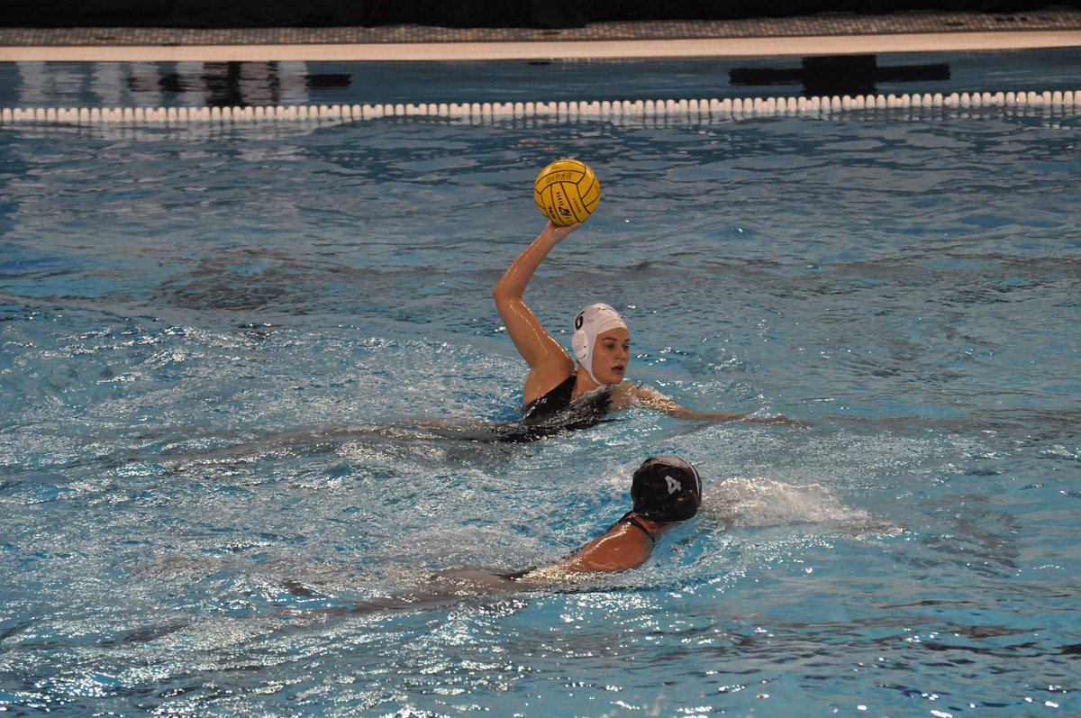 AustinCollegeWP's tweet photo. 🚨🤽🏼♀️🦘 AC ‘ROOs played well but fall to D1 #23 Bucknell 13-8!
🔥Piachonkina 7 blocks
🔥Le 3 goals
🔥Wong 2 goals
🔥Taylor / Woods 1 goal ea. #RooNation #ContinueHistory
@ACsports @AustinCollege @CWPAWaterPolo https://t.co/fw3lV5Pasx