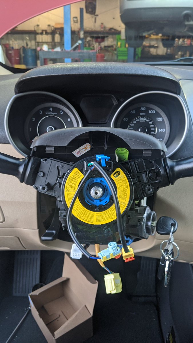 jiautomotive1's tweet photo. #clockspringreplacement #Hyundaiairbaglight #jiautomotive
#localautorepair #affordableautorepair https://t.co/1lIyC0trDn