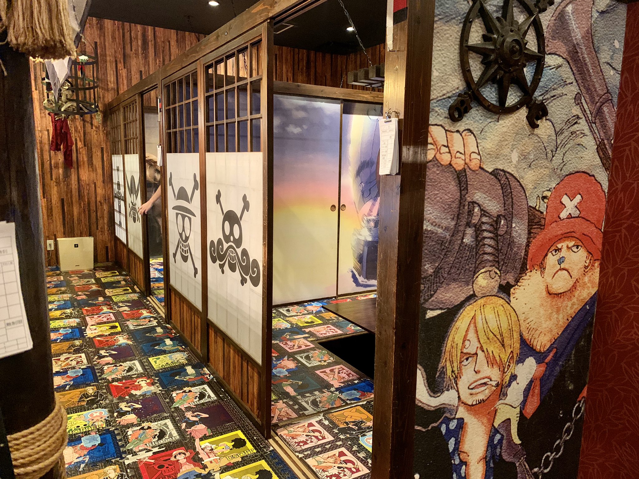 照屋 一輝 てる マーケんちゅ Twitter પર 沖縄県の泡瀬にある福耳福助 Onepiece 好きには 是非とも行ってほしい居酒屋 隣の歌丸ってカラオケ には Onepiece部屋もあります 最高かよ T Co Rjuksvzj9p Twitter