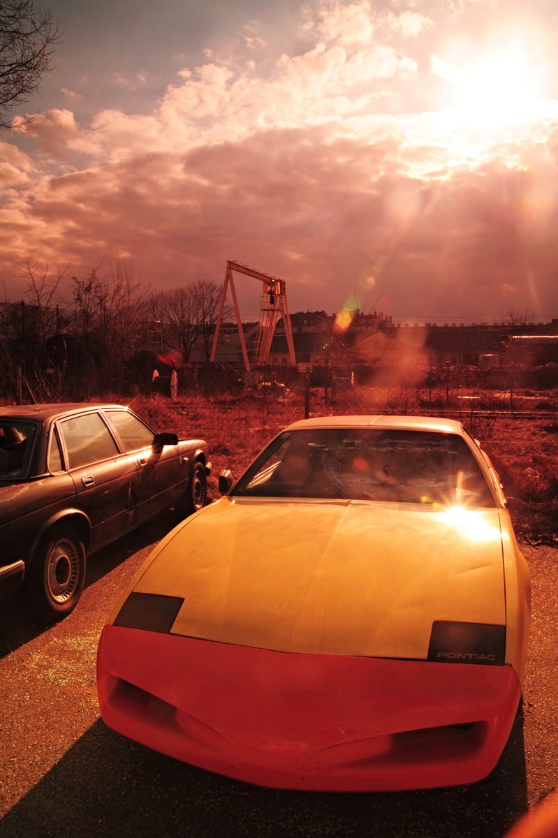 apex_archive's tweet image. `Bobby Car´

#cars #Auto #polarizer