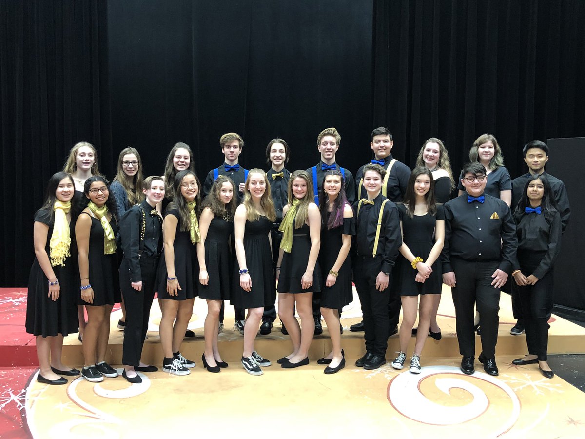 ColSnyder's tweet image. Had a blast with @TamGoldnBlues at #ichsa Thank you @varsityvocals for having us!  #cbsd @CBTamanendMS #acappella