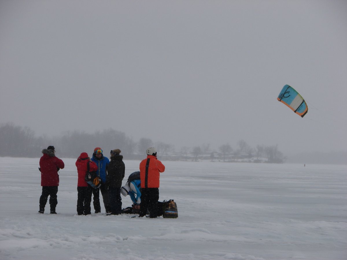 lotusandlager's tweet photo. Never thought my first time flying a #kite would be on a frozen lake! My intro to snowkiting @ElmhirstsResort was...uplifting. #RiceLakeON @perfectwknds https://t.co/eAAADcTDH0