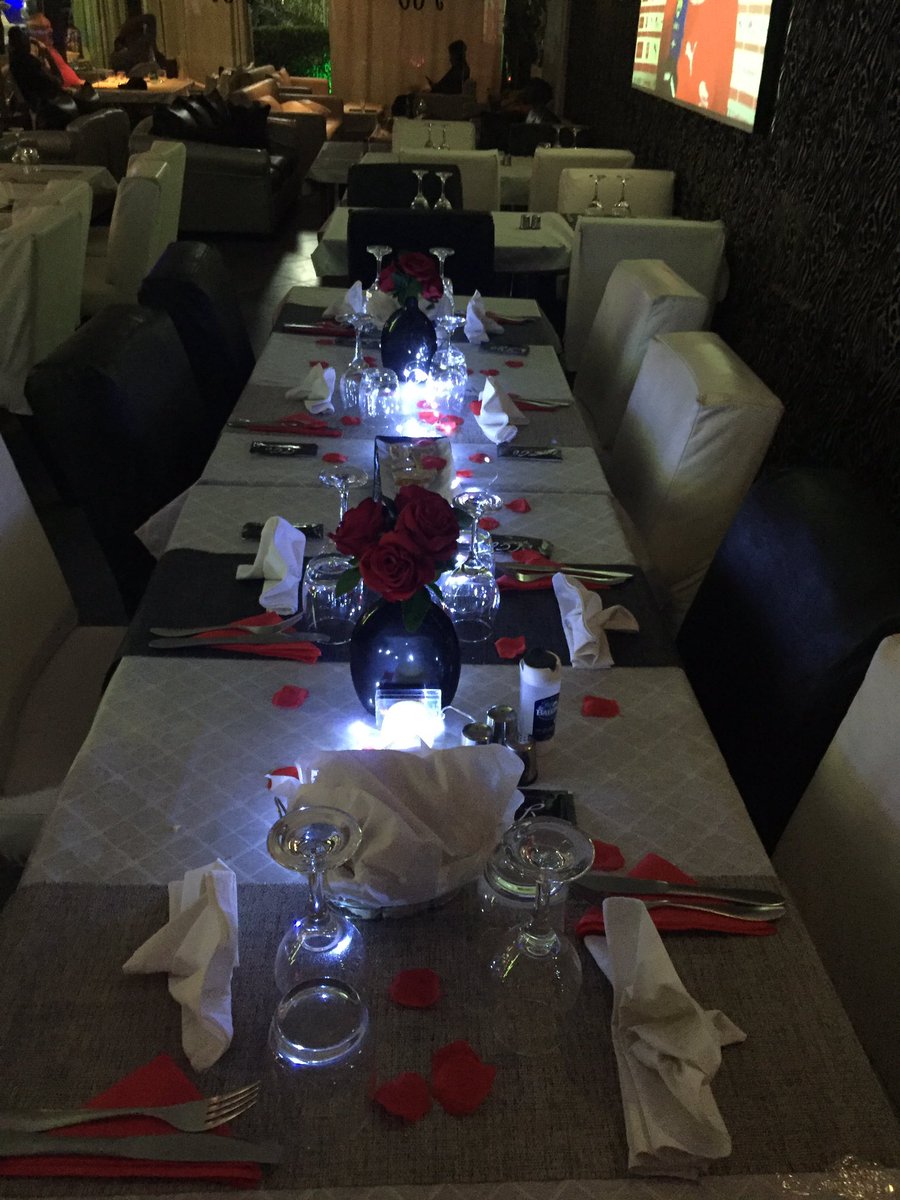 Ginger_event's tweet photo. Décoration d’anniversaire 🌹🥀❤️ https://t.co/FKWpSawuie