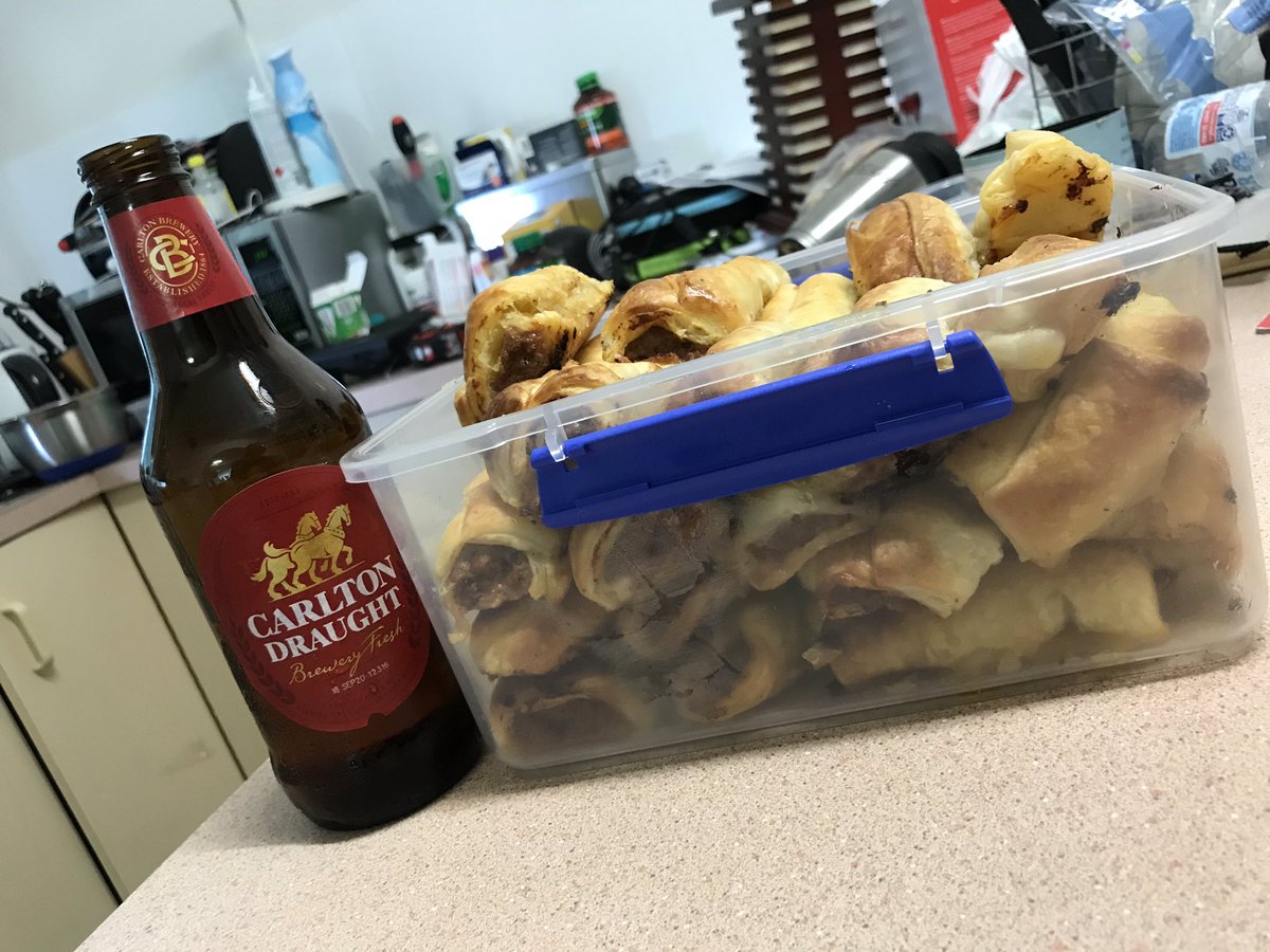 camo2572's tweet photo. I deserve a beer ๐บ not a bad job if I say so myself well done Dazza ๐๐ #notamasterchef https://t.co/l6qEuRNJWm