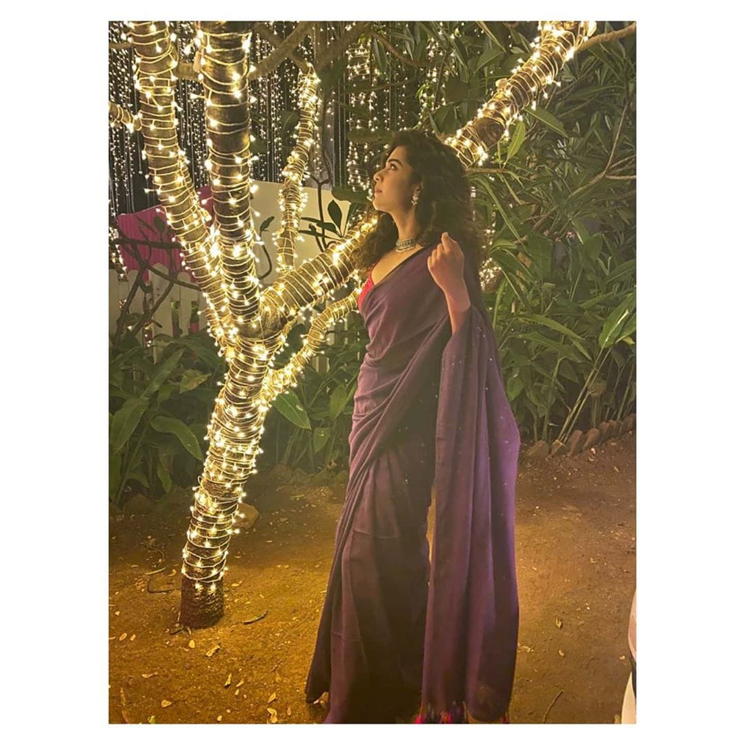 fillamwala's tweet photo. #mithilapalkar ❤
.
.
#mithilapalkafc #mithilapalkadebut #mithilapalkafever #mithilapalkahot #mithilapalkafan #marathi #marathimulagi #marathibana #marathipost #marathistatus #queenmarathi #marathicelebrity #marathicelebs #fillamwala https://t.co/32PQGjKbG3