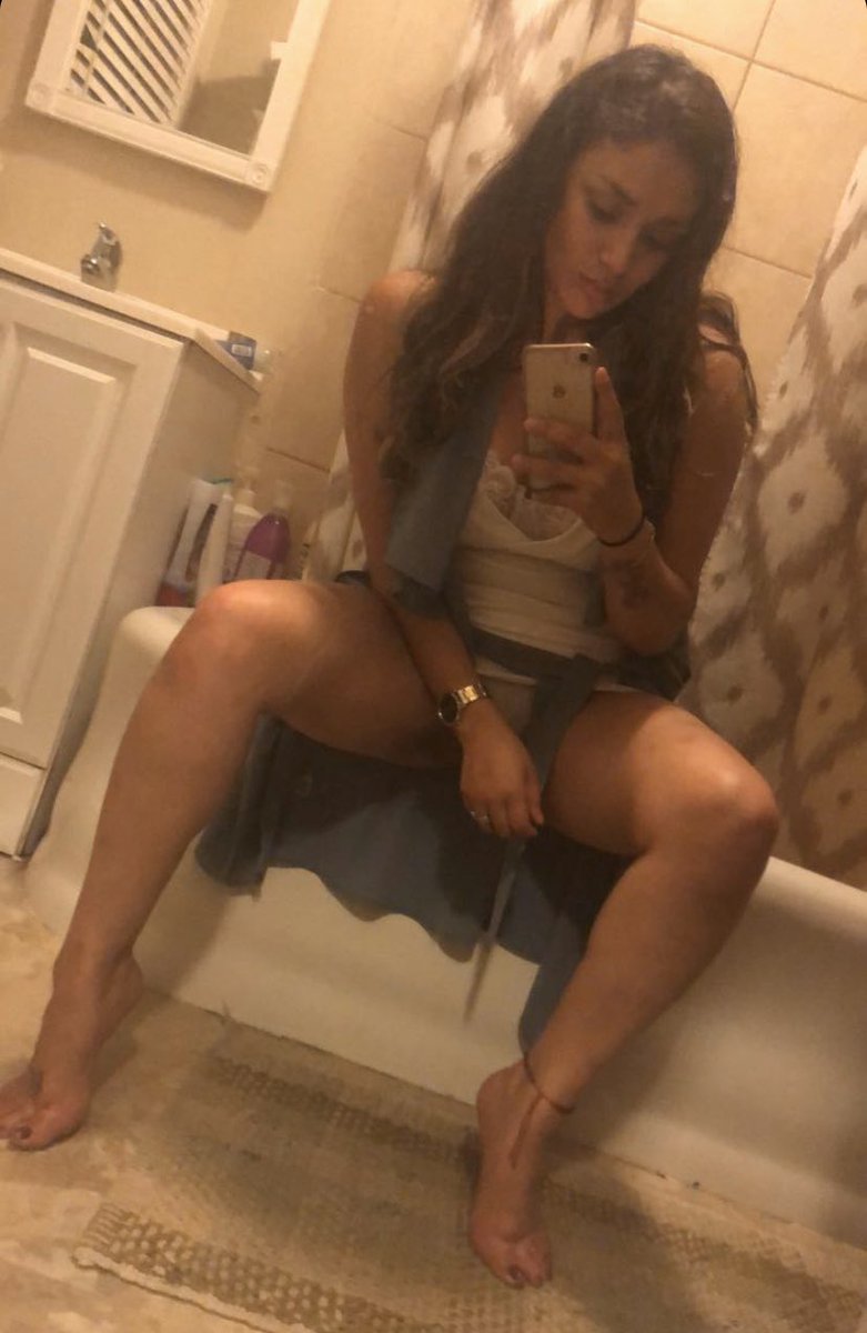 sinsaint7's tweet photo. When ur tired but not enough to take a selfie 😅 #boom #clickclick #selfie #notgivenafuck https://t.co/p6e0XFheYR