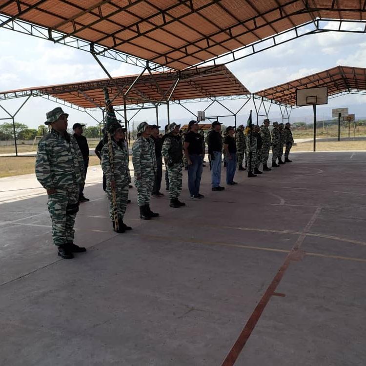 BMTEG1's tweet photo. Acto de Ascenso de los Infantes de Milicia del BMTEG "GCG".
"Fuego, Golpe y Maniobra Rápida para Desgastar y Aniquilar al Enemigo"
@ADI_Tacarigua 
@DRMMREDICentral 
@miliciavalencia 
@BernalManuelG 
@NicolasMaduro 
@vladimirpadrino 
@CeballosIchaso 
@dcabellor https://t.co/VPCWxDCPvj