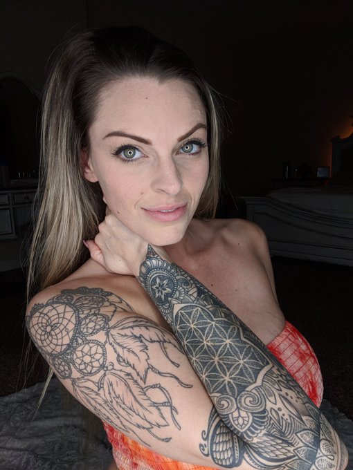 Can't wait to see you guys tomorrow night!! At 730 pm pst @CamSodaLive https://t.co/bjIcmMo3lC<a href="/tag/tittytuesday"class="tags"><span>#tittytuesday</span></a><a href="/tag/camgirllife"class="tags"><span>#camgirllife</span></a><a href="/tag/camgirlmodel"class="tags"><span>#camgirlmodel</span></a><a href="/tag/cam"class="tags"><span>#cam</span></a>