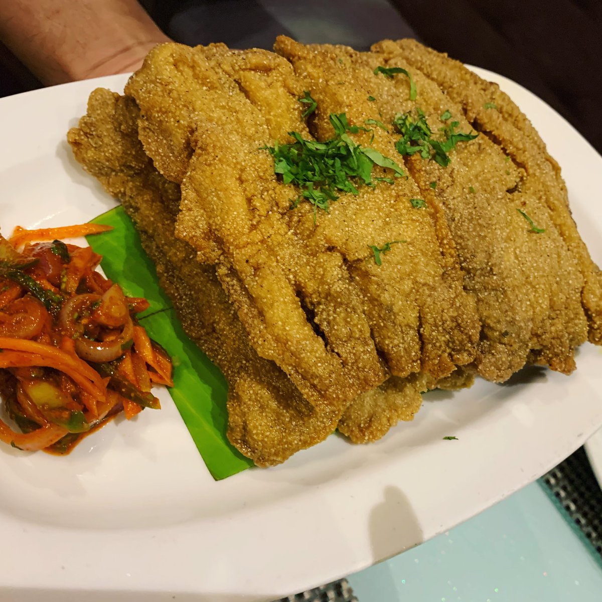 Sreenanda's tweet image. #BombayDuck is a must try in Mumbai! #BombilFry #maheshlunchhome #sakinaka. Had it for dinner a couple of days ago. Day dreaming again about it 🙄
