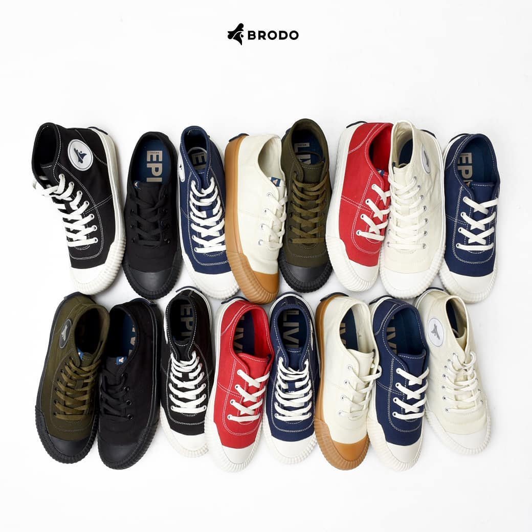 holakevv's tweet photo. THREAD ~
Sepatu lokal ga Compass doang,banyak kok brand lain yang ga kalah bagus.

Nih gue rekomendasiin beberapa brand sepatu lokal yang keren! https://t.co/3vmyp9j8I5