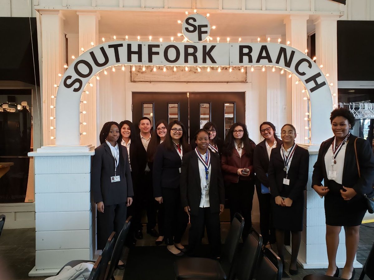 SkeeterHOSA's tweet photo. HOSA@MHS, thank you for a fantastic weekend!  Here are the AREA 3 SLC Results:  "Life Support Skills" - 1st Hunter Gilmore (not pictured), 2nd Kayla Trujillo, 3rd Christayvia Edwards  "Sports Medicine" - 1st Juliet Ibeke, 3rd Lesly Castruita @CTE_MISD @MesquiteHS https://t.co/k89VJ0RF2J