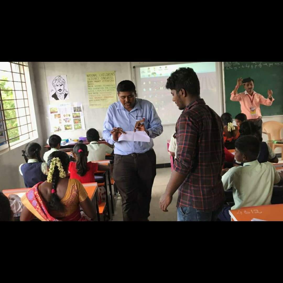 wethe5pilots's tweet photo. Aviation Expo "Wings of Dreams" in association with @globalmediabox @mountlitera  and @wethe5pilots

Here are the Glimpses of the expo happened in both Sivagangai and Neyyur
#aero #modelling #plane #glider #pilot #creative #young #kids #school #practical #understand https://t.co/QdBTPFto8u