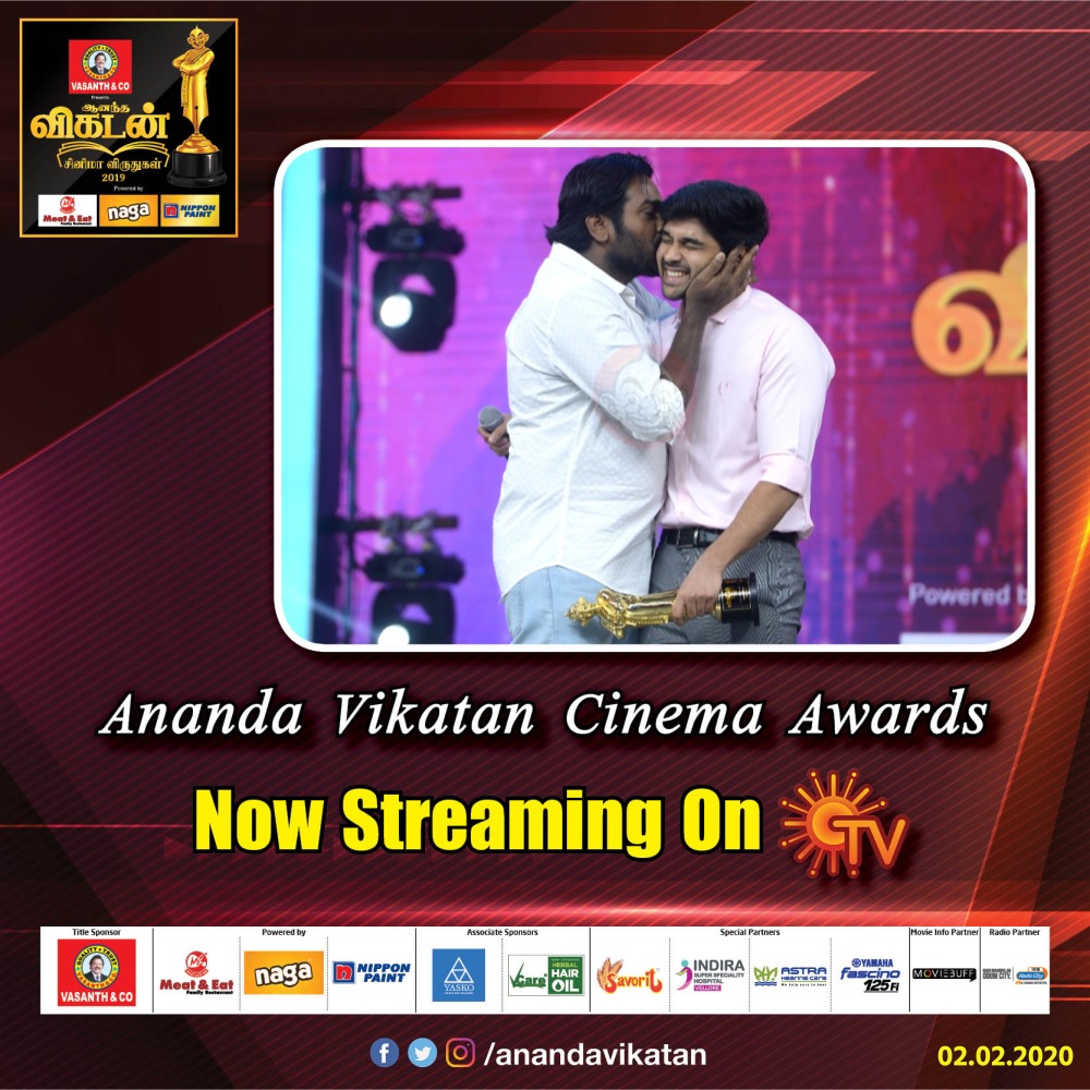 விஜய் சேதுபதியின் அந்த முத்தம்...! 

#AnandaVikatanCinemaAwards #VikatanAwards #AVCA 
<a href="/suntv/">Sun TV</a> <a href="/VijaySethuOffl/">VijaySethupathi</a>