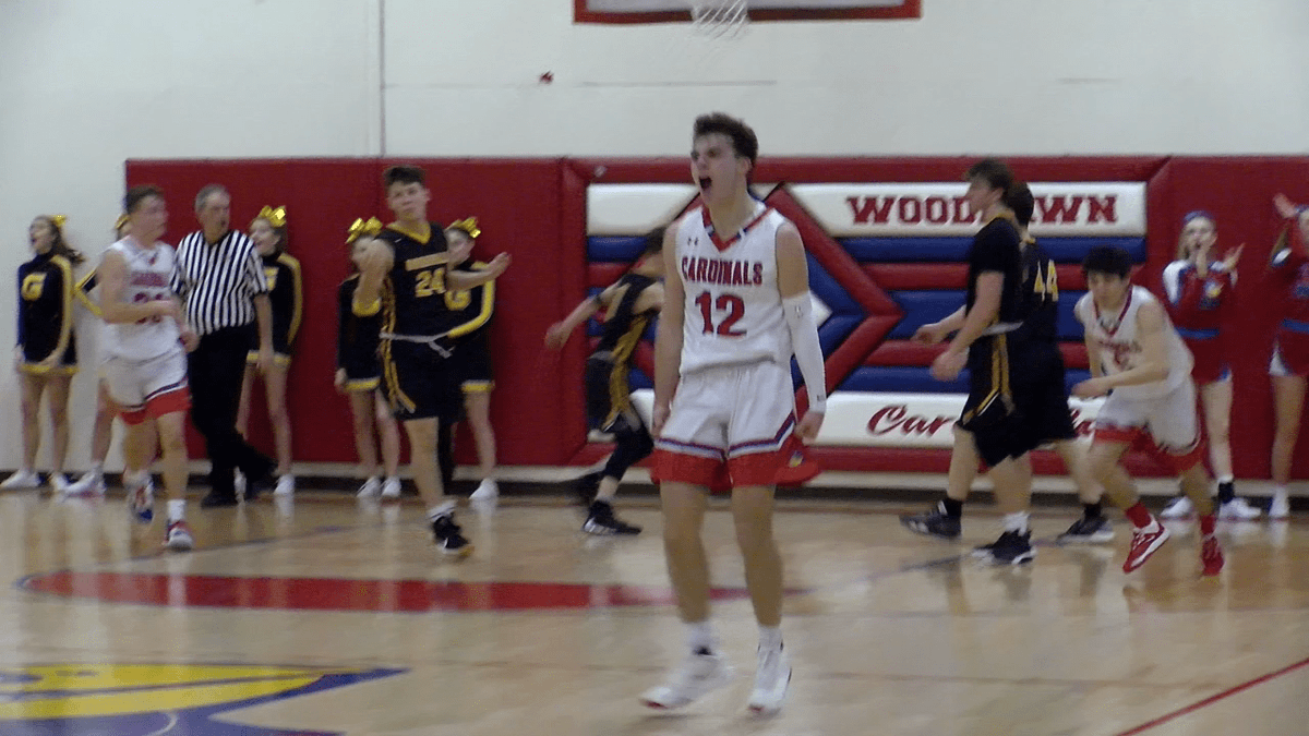 The @WOODLAWN_BBALL Cardinals beat <a href="/GorevilleCUSD1/">Goreville CUSD #1</a>
 72-67 behind a monster day from senior <a href="/mckayblake1/">Blake McKay</a>.  Highlights and reaction are here. section618.com/2020/02/02/mck…