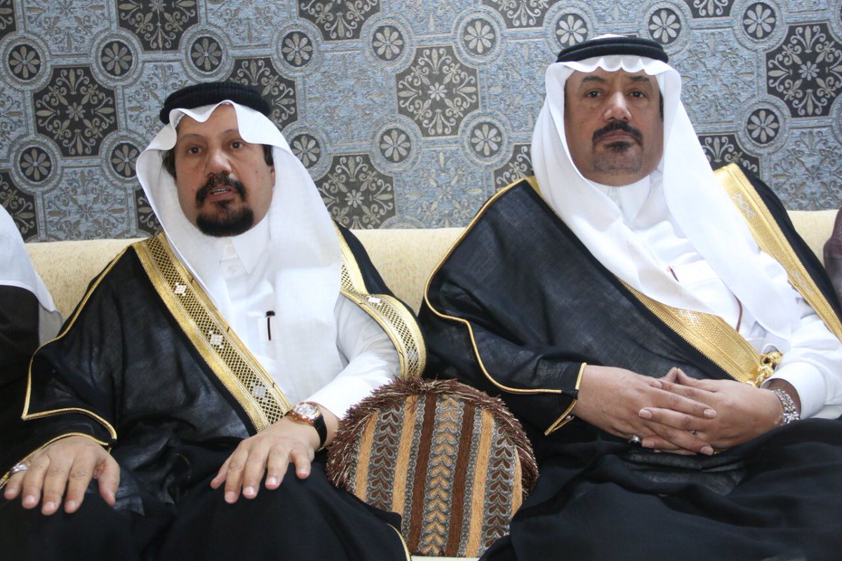 ALNAJBI_ALHARBI's tweet photo. الشيخ الدكتور محمد النجبي الحربي شيخ النجبه من حرب يلقي كلمه عن شيوخ واعيان واهالي هدي الشام في حفل توديع ريس اماره مركز هدي الشام الاستاذ عطيه العلياني الهذلي https://t.co/7uwmieyLHs