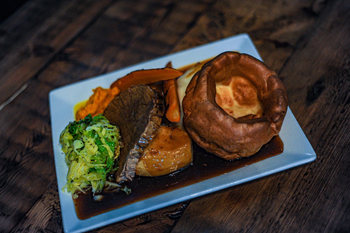 Whether it's to cure a hangover or kick start Sunday Funday, get down your local for our irresistible Sunday lunches! 😍

We have fabulous Vegan and Gluten free lunches to be sure to cater for everyone 😋

#Bluebell #Jesmond #SundayRoast #Pub