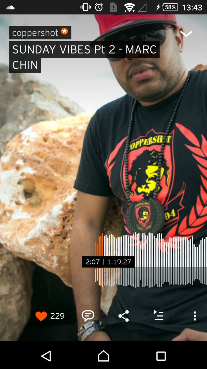 HILLA254's tweet photo. Sunday vibes #Coppershot 🎧 https://t.co/UDp0C1axfx