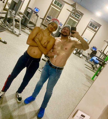 Ajaaaaaaa poniendo es en forma 
.
.
#latinmusic #musicalatina