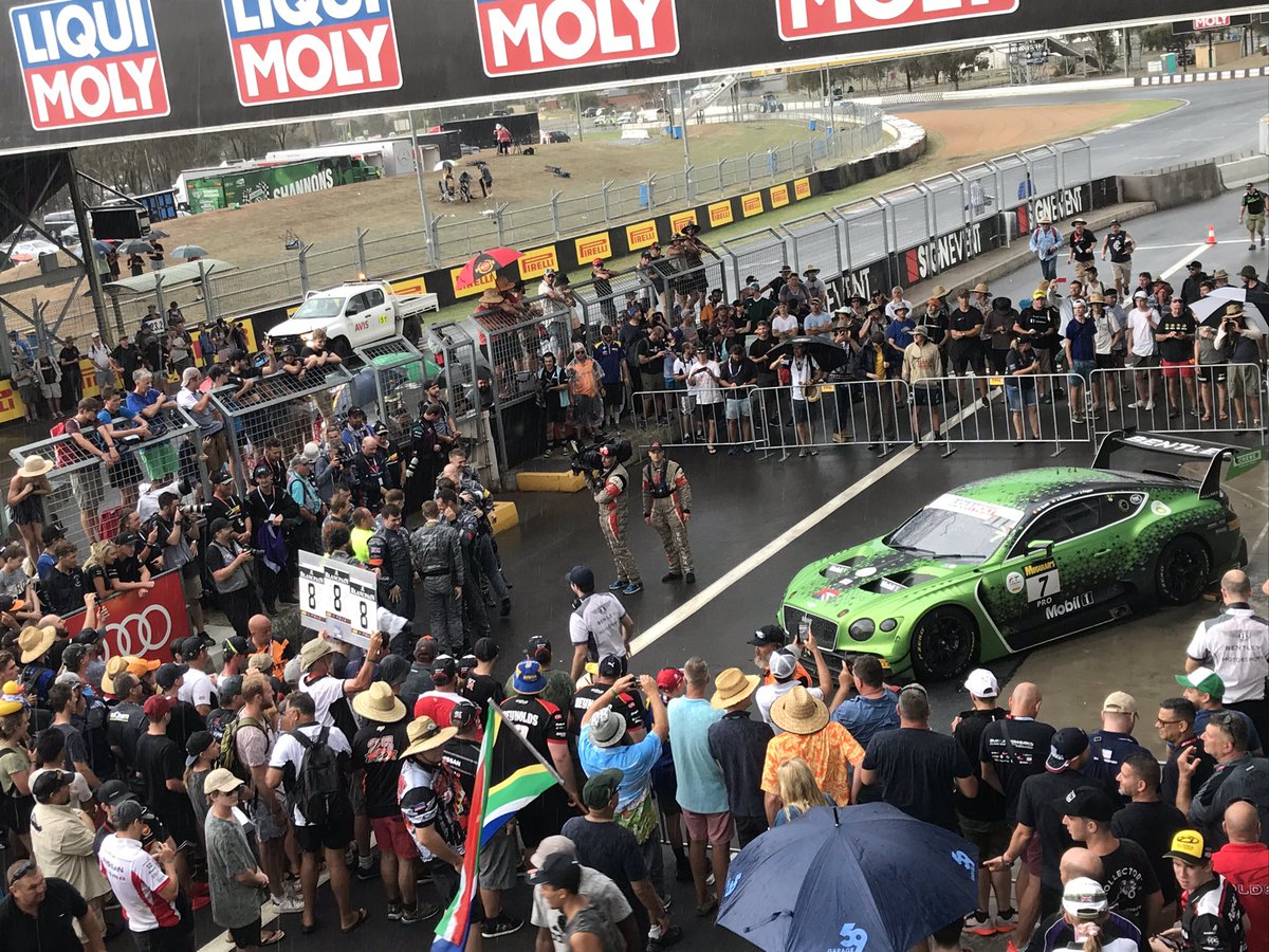 Eve Hewitt tweet media