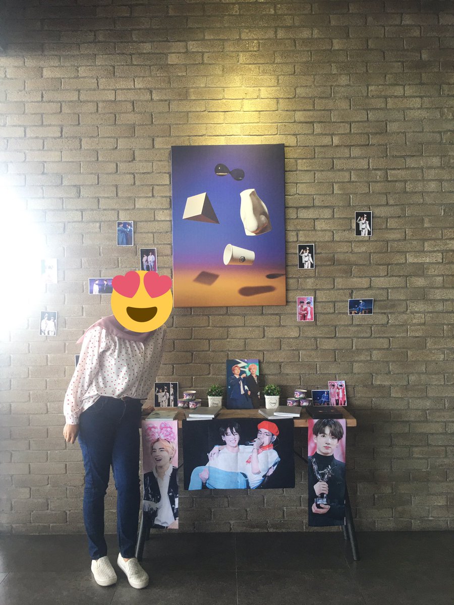 noonafanscoups's tweet photo. Thank you @WANDERLUSTeam for organizing #TaekookInMY #TaekookInKuantan event. My 1st BTS cupsleeve ๐๐๐๐๐ https://t.co/aYq6TTSUEs
