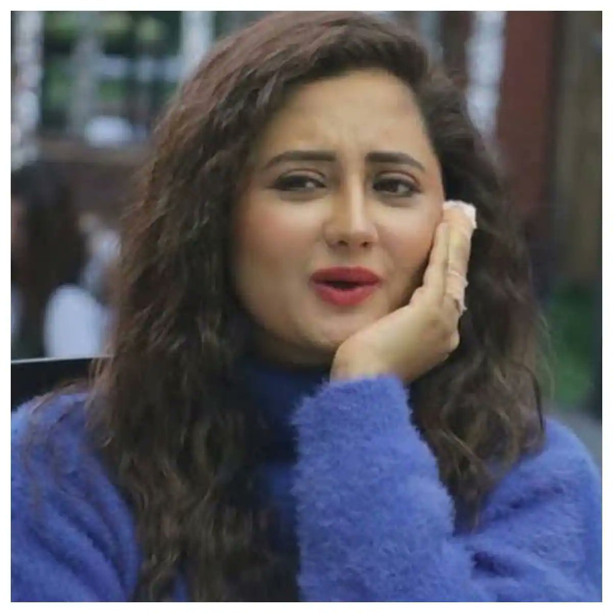 ms81097's tweet photo. Bigg Boss 13: Fans trend #TVQueenRashamiDesai and praise her for her great qualities
#RashamiDesai #BB13 #BB13OnVoot #RashmiDesai @TheRashamiDesai @BiggBoss #BiggBos13 #BiggBoss_Tak #biggboss #BigBoss13 #biggboss13 #biggboss13leaks #biggbosslatestupdate #biggbossnews #latestnews https://t.co/Te6O9scWwO