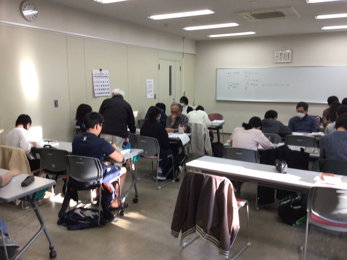 ２月の授業の様子です！受験生も緊張感で頑張ってます‼️