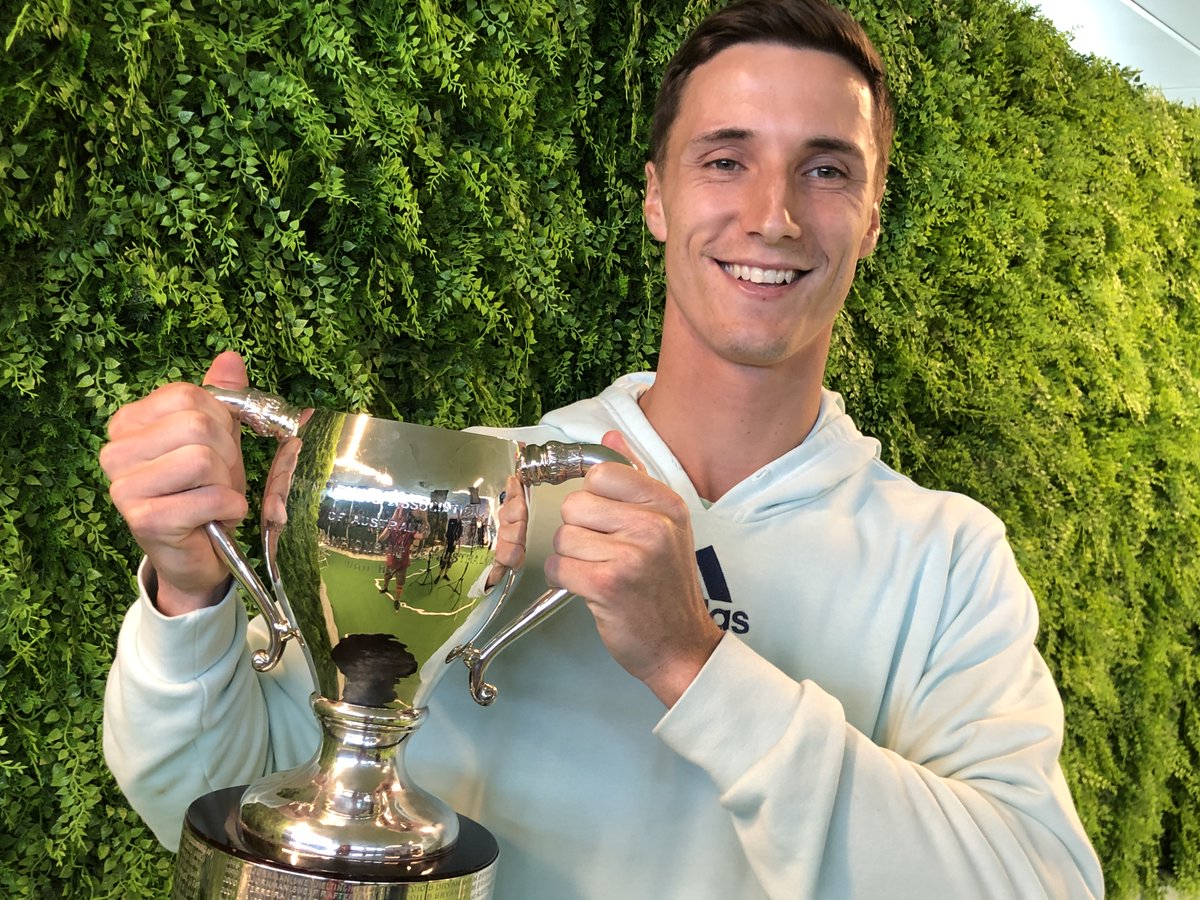 "It is going to take a bit of time to sink in."

Britain's Joe Salisbury was ranked outside the world's top 100 two years ago.

Now he has won the #AusOpen men's doubles

bbc.in/2RO2OSU
