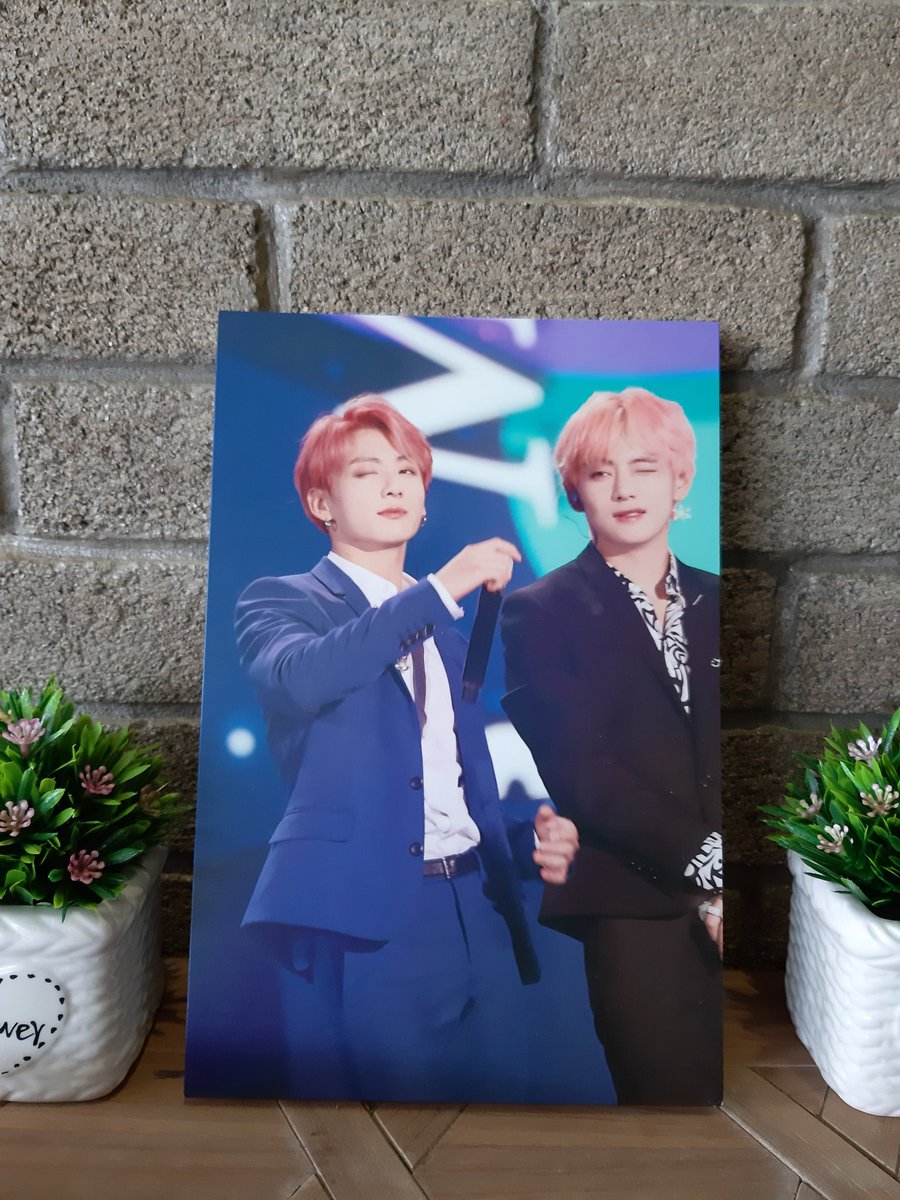 jhseokluvr's tweet photo. #taekookinMY #TAEKOOKinkuantan @WANDERLUSTeam https://t.co/f4KX22xTAx