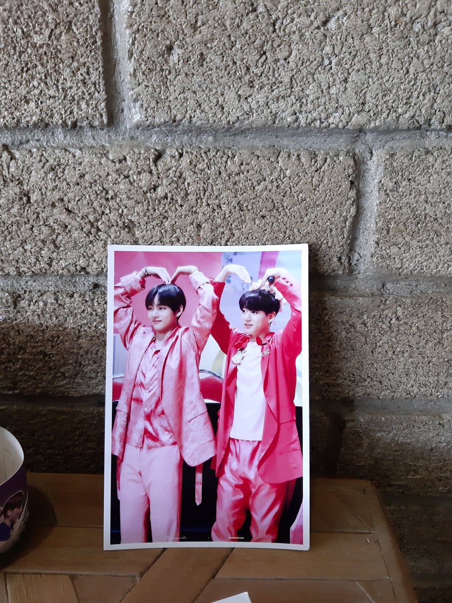 jhseokluvr's tweet photo. #taekookinMY #TAEKOOKinkuantan @WANDERLUSTeam https://t.co/f4KX22xTAx
