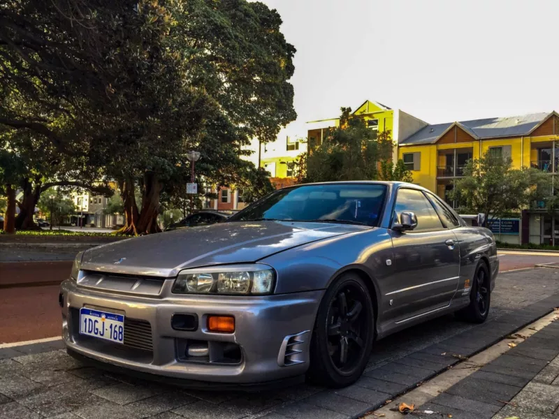 Lazyv_'s tweet photo. Help me out here. These are the two cars I'm looking at. Obviously the BMW will be more expensive and probably be more reliable. But the R34 has been a dream of mine, don't know what to do 🤷🏼‍♂️

BMW E92 M3 or Nissan R34 GTT https://t.co/6uIgSrDjws
