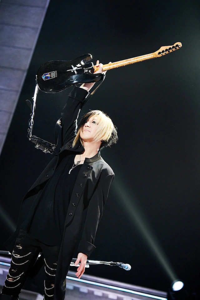 EMI_GLAY's tweet photo. HISASHIさん☆お誕生日おめでとうございます🤩48歳には見えない😆ヒサバに便乗してケーキ食べました(笑)
#HISASHIさん #48歳 #おめでとうございます #STG48 https://t.co/t4IFN2wDYa