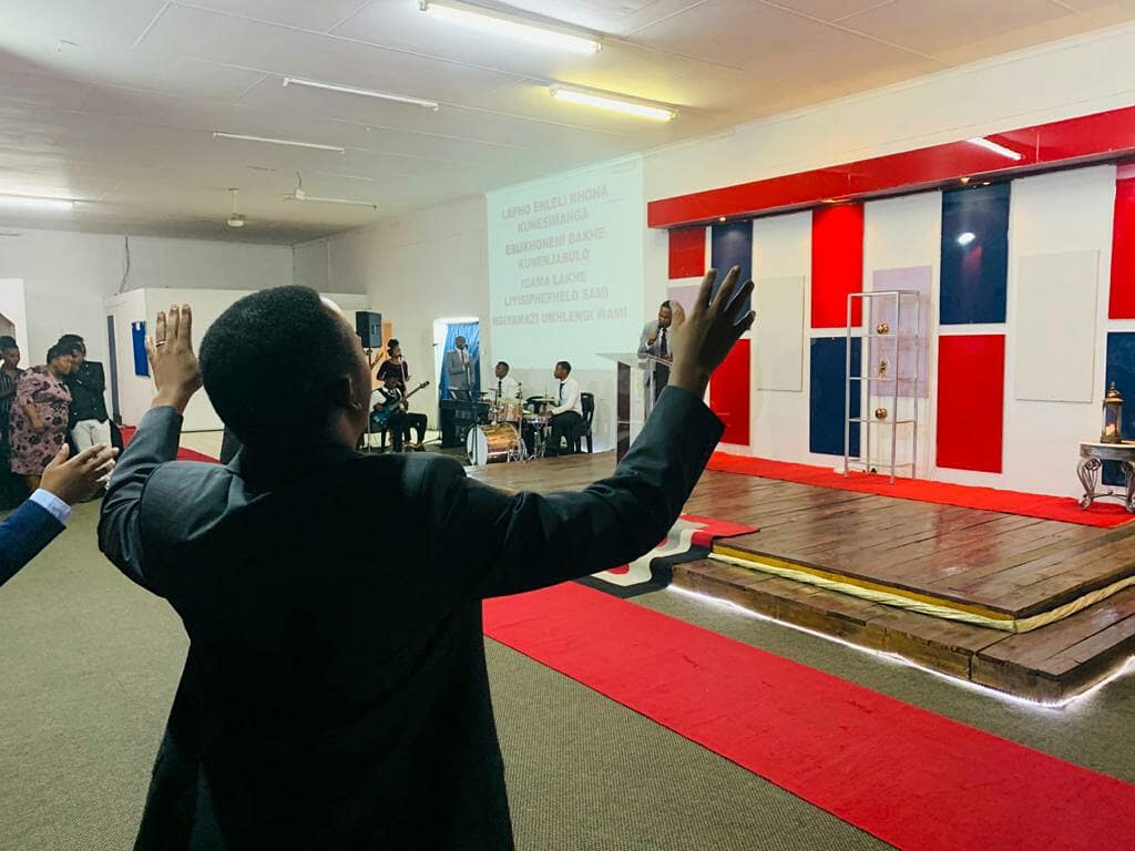 GGN_GLORIOUS's tweet photo. 🍃REST CONFERENCE 2020🍃
[DAY 2 HIGHLIGHTS]
God has already finished; enter into His works and don't come out. REST! -#SOG
#YearOfPerfection https://t.co/ynWiOlvo8Q