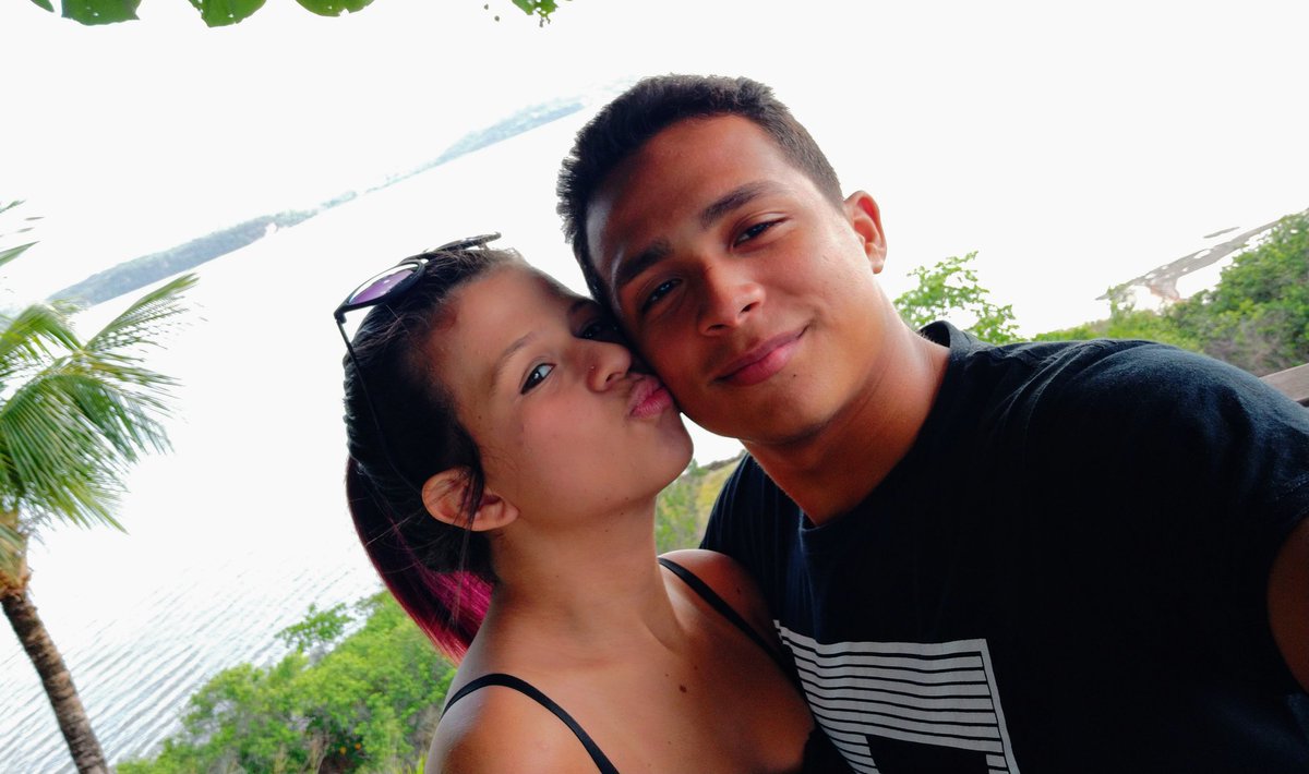 RafaelaRodrigo9's tweet photo. 💏 https://t.co/0OSa3dUPMu
