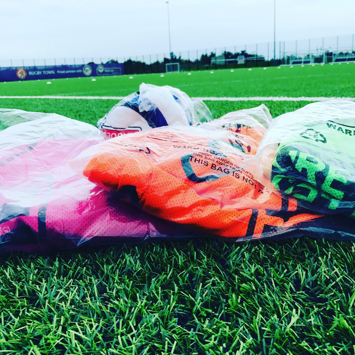 Superb conditions today for our Leisure Leagues International Rugby Sunday season opener!! 

Get involved... the pathway to Spring!!

FREE ENTRY AT LEISURELEAGUES.NET

#6ASIDE #LEISURELEAGUES #JUSTPLAY