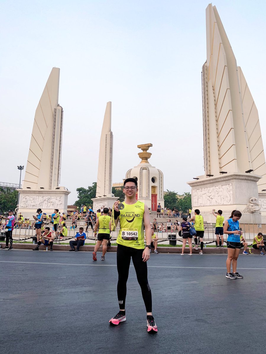 NutPitt's tweet photo. My first half marathon ❤️❤️❤️
Half marathon เป็นระยะที่วิ่งโครตสนุกก. ติดใจเลย. รอบหน้าขอแก้ตัวใหม่ จะเอาให้ จบ 2:30 ให้ได้
#21K
#HALFMARATHON
#จบไปด้วยดี
#myfirsthalfmarathon
#ATMBKK2020
#แวะไปวิ่ง https://t.co/BdW58F78dh