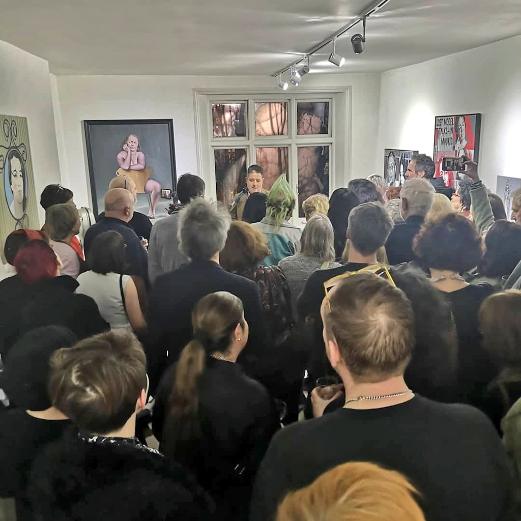 PV last night #DEARCHRISTINE so packed <a href="/Arthouse1London/">ARTHOUSE1</a> got some pix in before the crush
With my fabulous CK model <a href="/JemimaHoadley/">Jemima Hoadley</a>
The Missus
Julie Burchill who gave a wonderful speech to open the show as did
Seymour Platt Christine's son so moving to hear him speak of his mother