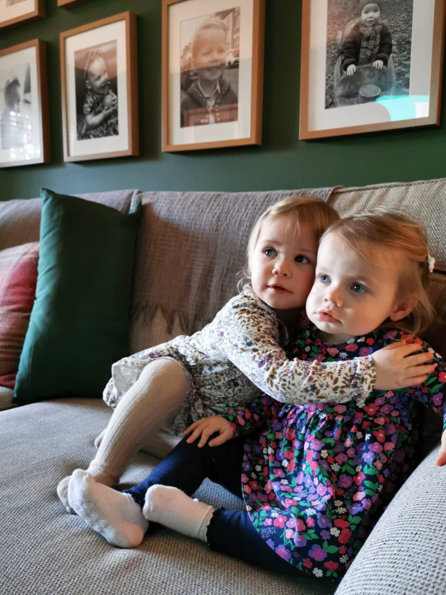 Timmyxoxoxo's tweet photo. Cuddles galore from my little girl 👧🏼 https://t.co/H1PybuMeYi