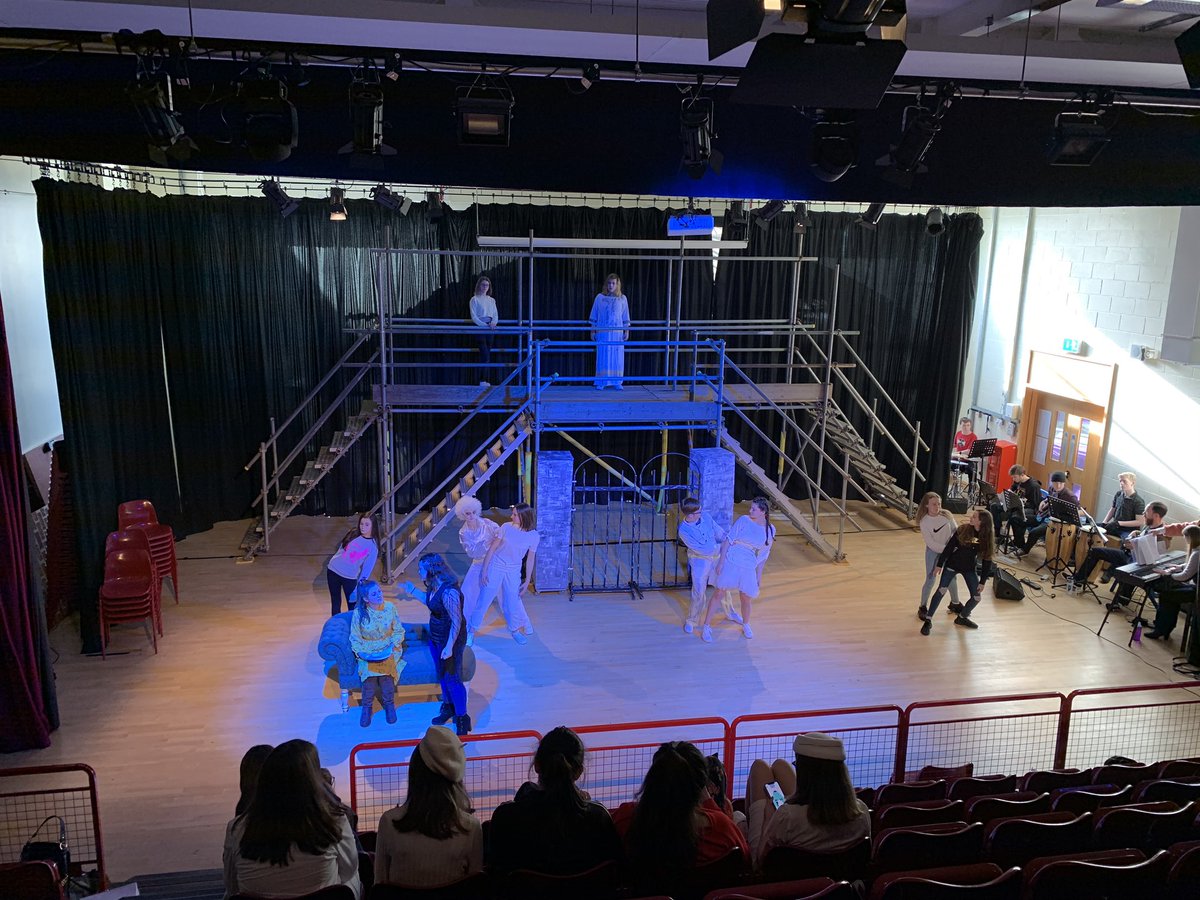 SpiresArtsTech's tweet photo. With a lot of hard work and dedication from the amazing students we are lucky to have....it is starting to come together! #TheAddamsFamily @SpiresCollege https://t.co/h8YmZoaNPs