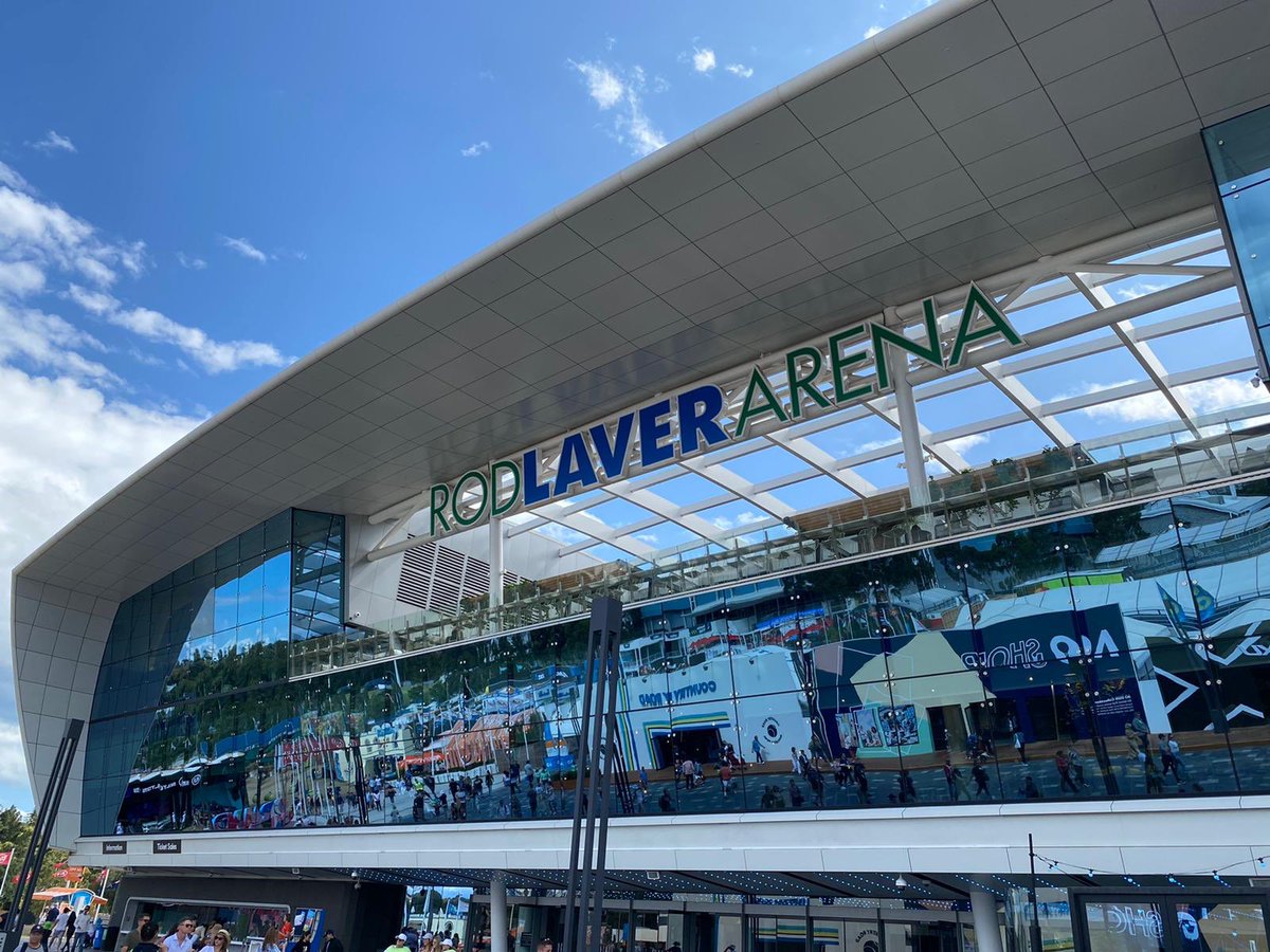TMSportB2B's tweet photo. Men’s Finals here this evening @AustralianOpen where history could be made as @DjokerNole takes on @ThiemDomi #AO2020 #AusOpen https://t.co/5E5UEZ8qA9